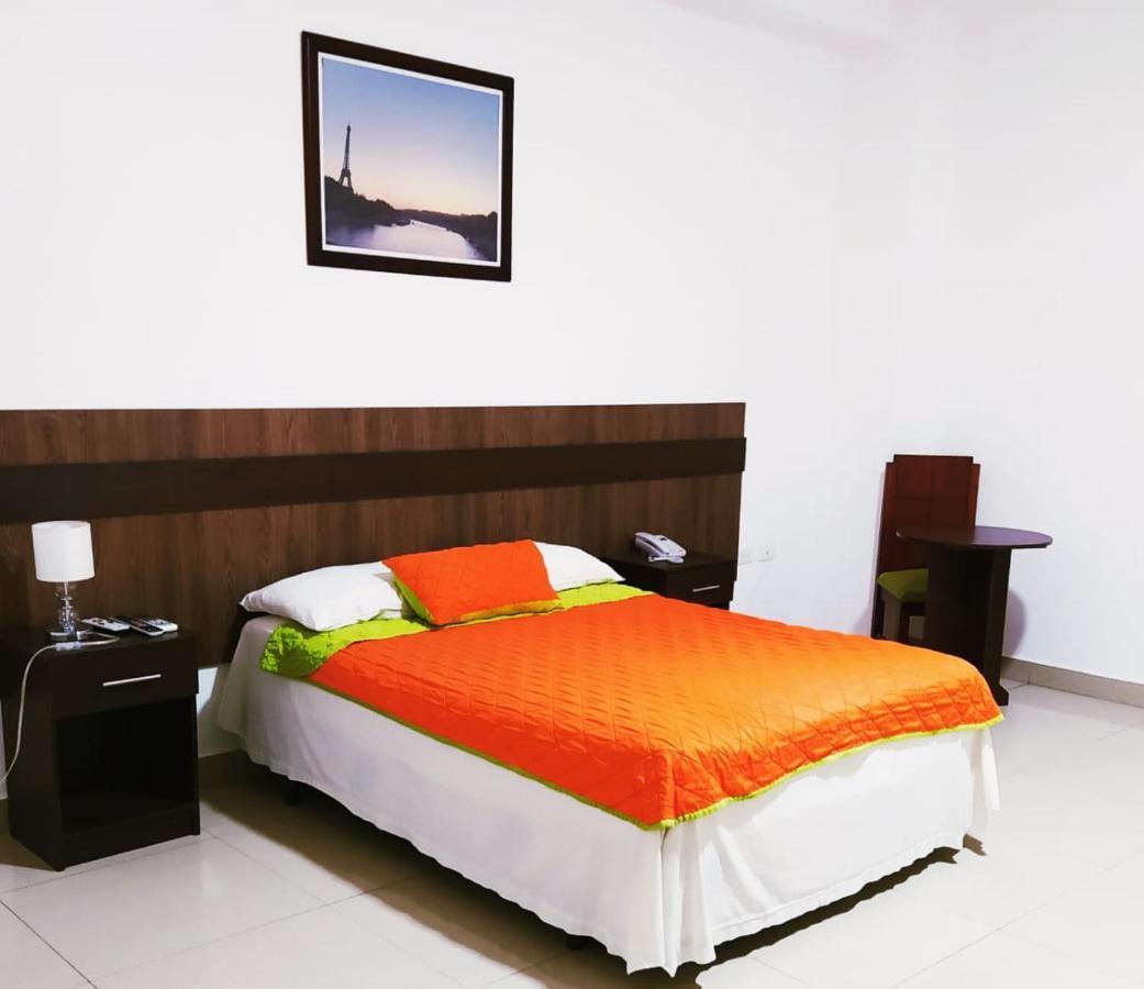 Manta Airport Hotel Екстериор снимка