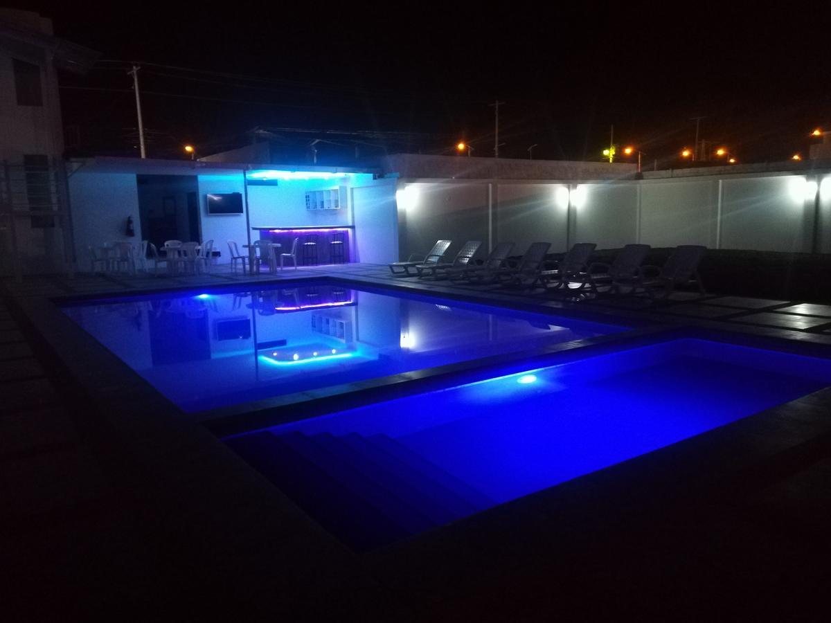 Manta Airport Hotel Екстериор снимка